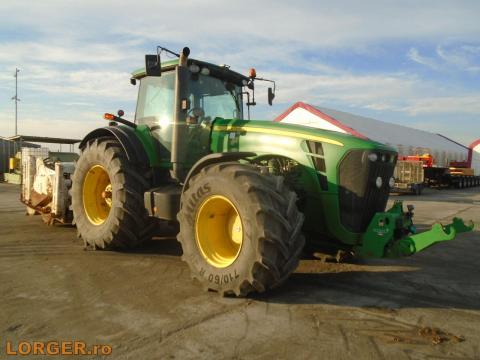 John Deere 8530 traktor Wirtgen WS 250 talajstabilizátorral John Deere 8530 traktor Wirtgen WS 250 talajstabilizátorral