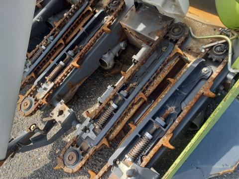 Claas Conspeed, Multimaster, Oros Cornado kukorica vágóasztal – új kanalas lánc Claas Conspeed, Multimaster, Oros Cornado kukorica vágóasztal – új kanalas lánc