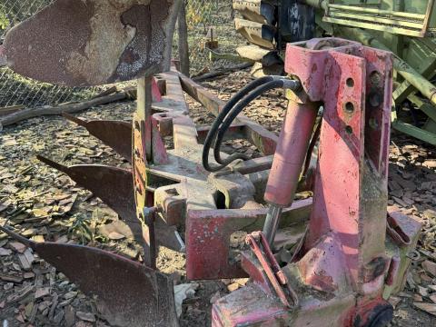 Pöttinger Landsberg 3 fejes váltvaforgatós eke eladó Pöttinger Landsberg 3 fejes váltvaforgatós eke eladó