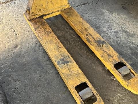 Raklapemelő villa Raklapemelő villa