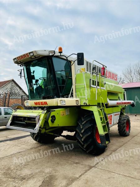 Claas Mega 218