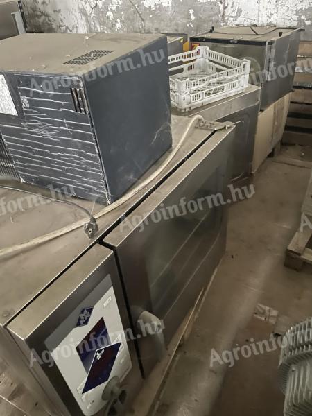 Használt ipari konyhai felszerelések (sütők, mosogató, rozsdamentes pultok, hűtött munkapult, stb.)