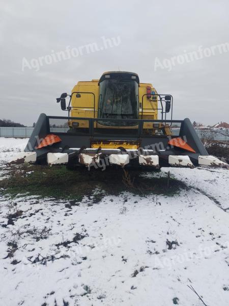 New Holland TX66 kombájn Eladó