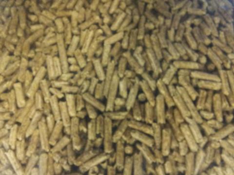 Fapellet eladó (fenyő,  adalékmentes) Fapellet eladó (fenyő,  adalékmentes)