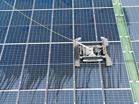 Napelem rendszer tisztítás vállalkozásoknak