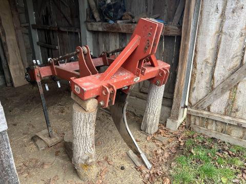 Eladó egy késes talajlazító Schriffert Bivaly rögtörőhengerrel