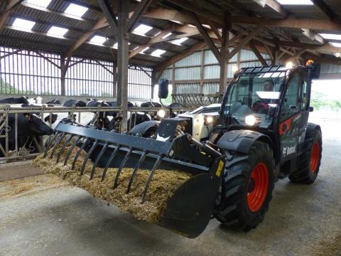 BOBCAT TL 35.70 100 R AGRI ÚJ teleszkópos rakodógép a MAGTÁR Kft.-től BOBCAT TL 35.70 100 R AGRI ÚJ teleszkópos rakodógép a MAGTÁR Kft.-től