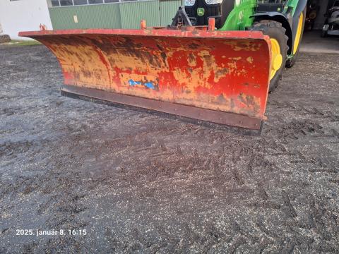 Hótolólap eladó traktorhoz, fronthidraulikára szerelve Hótolólap eladó traktorhoz, fronthidraulikára szerelve