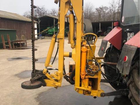 Rézsűkasza / sövényvágó Rézsűkasza / sövényvágó