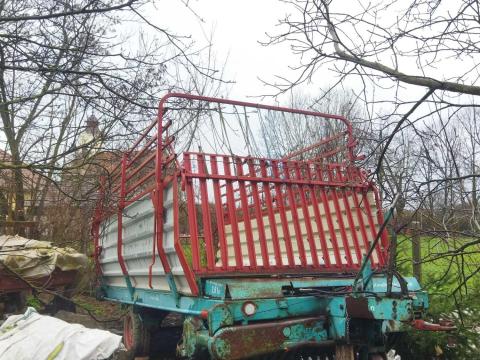 Steyr hamster rendfelszedő pótkocsi