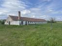 3,8 ha mezőgazdasági terület