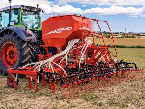 Eladó új pneumatikus SOLA SM-P vetőgép 400/25, 500/31, 600/24, 600/37, 700/43, 800/32 Eladó új pneumatikus SOLA SM-P vetőgép 400/25, 500/31, 600/24, 600/37, 700/43, 800/32