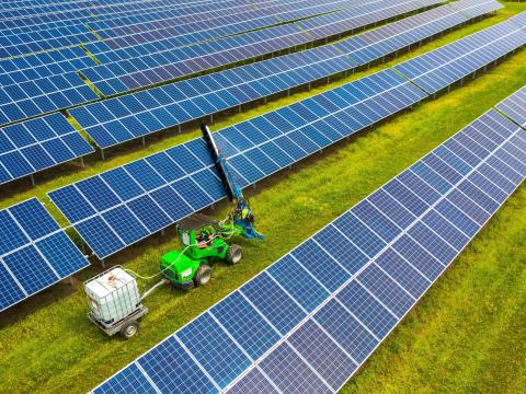 Napelempark eladó – Sóstófalva, 465 kW, 20.000 m², teljes rendszerrel Napelempark eladó – Sóstófalva, 465 kW, 20.000 m², teljes rendszerrel