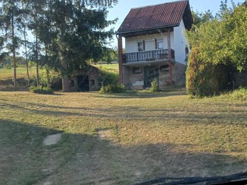 Eladó Hegyi pince Csáford Alsóhegyen Eladó Hegyi pince Csáford Alsóhegyen