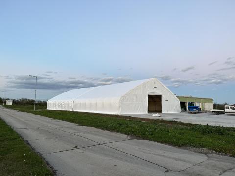 Ponyvacsarnok 12,2x24,4x7 m Ponyvacsarnok 12,2x24,4x7 m