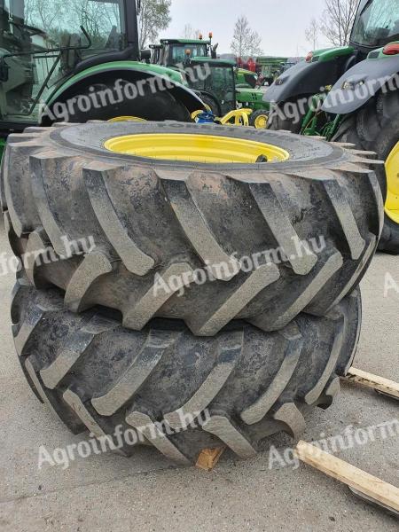 Erdészeti kerékgarnitúra John Deere 8 ezres szérián volt