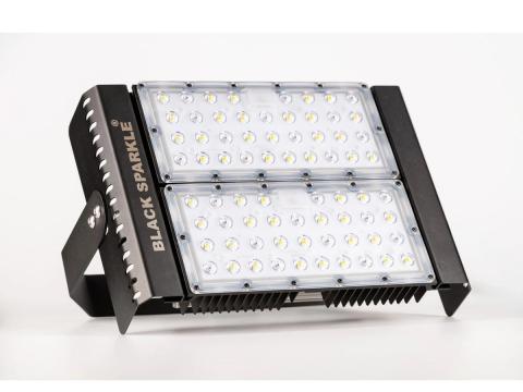 Black Sparkle® növénynevelő LED lámpa,  teljes spektrumú,  IP65,  140°,  230V / 180W,  0-10V Black Sparkle® növénynevelő LED lámpa,  teljes spektrumú,  IP65,  140°,  230V / 180W,  0-10V