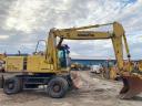 Komatsu PW170ES gumikerekes kotró