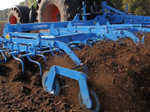 LEMKEN Korund 8/900 K GAM magágykészítő,  kombinátor,  kompaktor LEMKEN Korund 8/900 K GAM magágykészítő,  kombinátor,  kompaktor