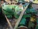 Eladó John Deere traktor alkatrészek