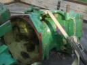 Eladó John Deere traktor alkatrészek