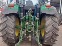 John Deere 6810