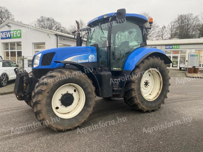 New Holland TSA 135 traktor