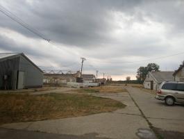 Telep és föld eladó Sárospatak közelében – mezőgazdasági ingatlanok, szántóföld, ipari lehetőség