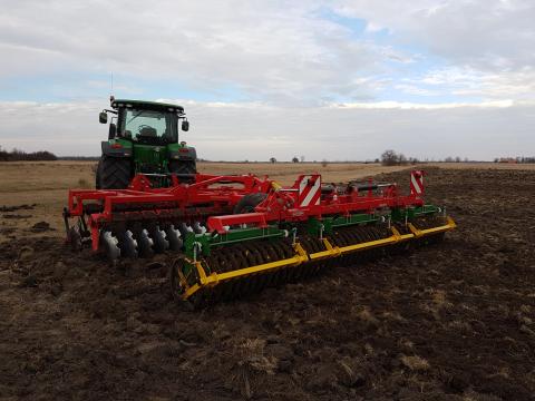 Quivogne Diskator 610 6m-es vontatott rövidtárcsa Quivogne Diskator 610 6m-es vontatott rövidtárcsa