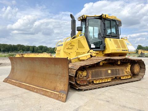 Komatsu D61PXi-24 / 2016 / 8 504 üzemóra / Lízing 20%-tól Komatsu D61PXi-24 / 2016 / 8 504 üzemóra / Lízing 20%-tól