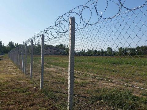Kerítésépítés! Drótháló,  NATO-háló,  drótfonat,  vadháló Kerítésépítés! Drótháló,  NATO-háló,  drótfonat,  vadháló