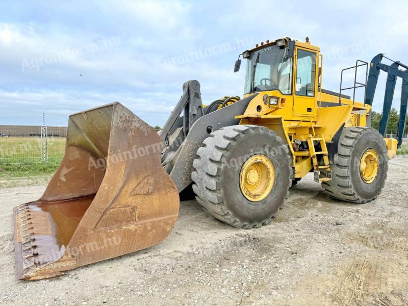 Volvo L220D / 2000 / 20 736 üzemóra / Lízing 20%-tól