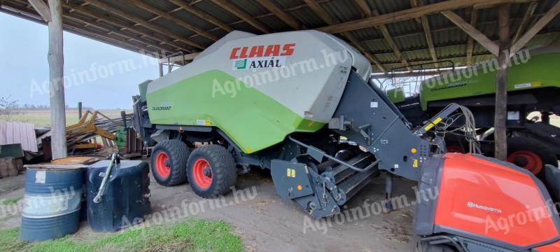 Claas Quadrant 3300