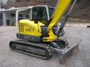 Wacker Neuson EZ80 kotrógép gereblyével