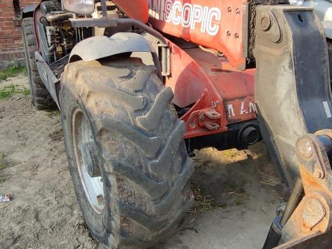 Veszek teleszkópos rakodót Veszek teleszkópos rakodót