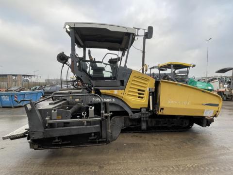 Vögele Super 1600-3i aszfaltterítő / 2016 / 7 966 üzemóra / Lízing 20%-tól Vögele Super 1600-3i aszfaltterítő / 2016 / 7 966 üzemóra / Lízing 20%-tól