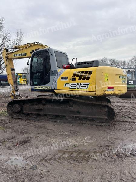 New holland E215