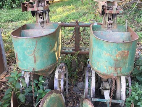 Kétsoros krumpli/burgonya vetőgép Kétsoros krumpli/burgonya vetőgép