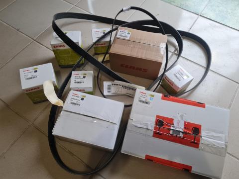 Gyári CLAAS alkatrészek Gyári CLAAS alkatrészek