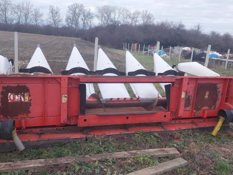 Oros 6-soros kukoricaadapter Oros 6-soros kukoricaadapter