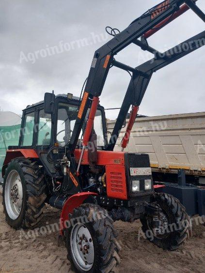 Mtz 82.1 traktor homlokrakodóval eladó