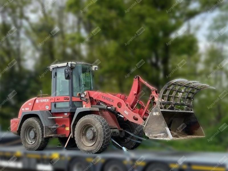 Terex Gumikerekes homlokrakodó (használt állapot) / Terex TL160