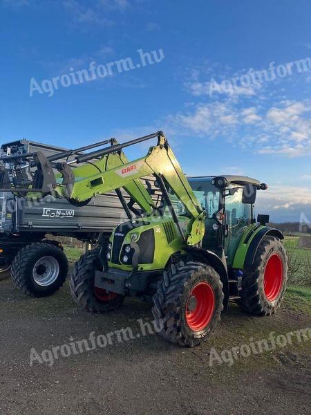 CLAAS Arion 420 traktor