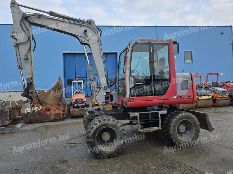 Takeuchi TB070W gumikerekes kotró