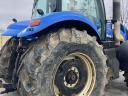 New Holland T8040