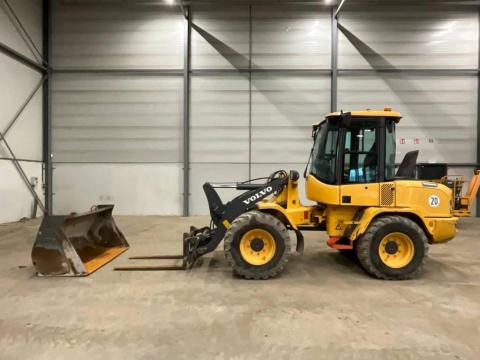 Volvo L30G homlokrakodó / 2017 / 7 172 üzemóra / Lízing 20%-tól Volvo L30G homlokrakodó / 2017 / 7 172 üzemóra / Lízing 20%-tól