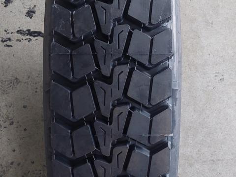 315/80 R22,5 futózott gumiabroncs