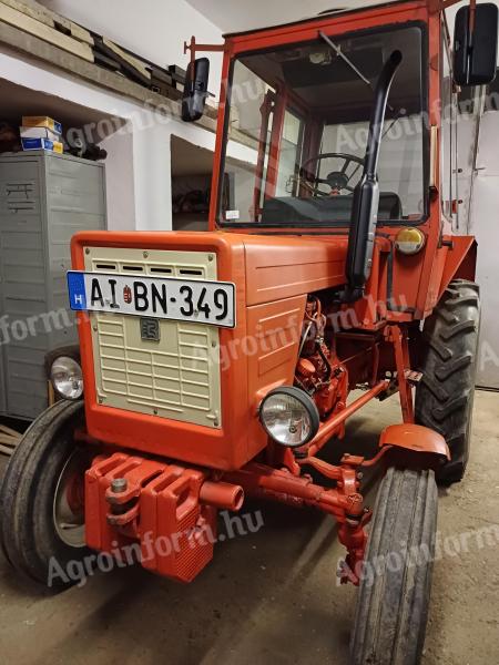 Vlagyimirec T25 traktor,  660 üzemóra