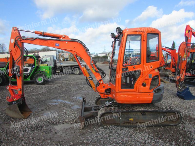 Kubota U35-3 Alpha 3 minikotró / 2015 / 2 704 üzemóra / Lízing 20%-tól