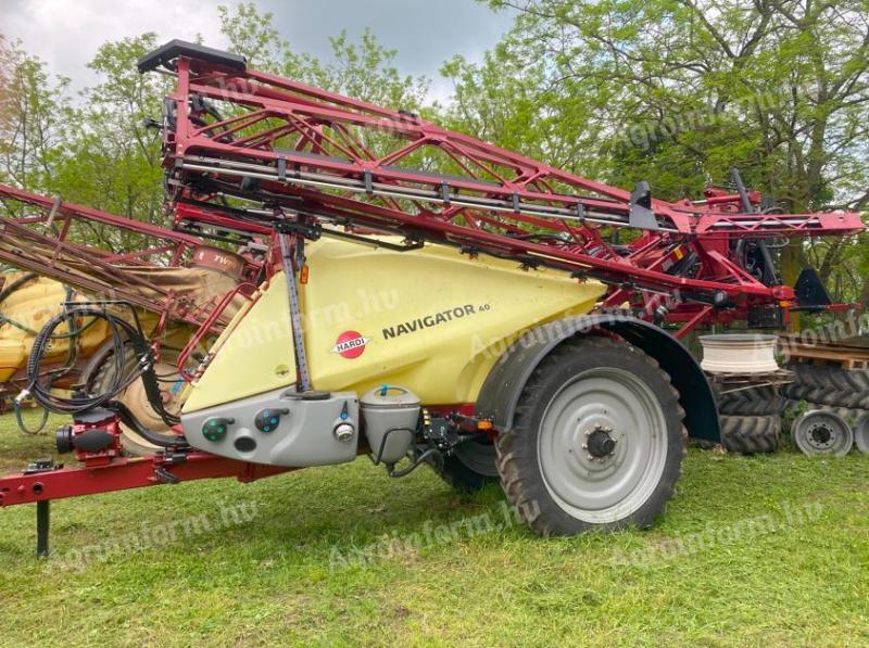 Hardi Navigator 4000/24/13 DDZ SMARTCOM vontatott szántóföldi permetező eladó